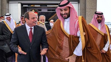 السيسي يصل إلى السعودية ويلتقي محمد بن سلمان