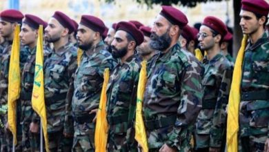 خبراء: تجريد المخيمات من السلاح يحرج حزب الله ويقوّي الدولة اللبنانية