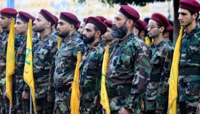 خبراء: تجريد المخيمات من السلاح يحرج حزب الله ويقوّي الدولة اللبنانية