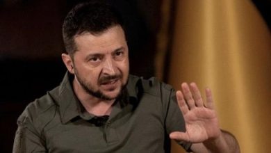 زيلينسكي يتمسك بمواقفه الصارمة قبل القمة الأمريكية الروسية