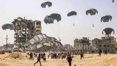 مفوض الأونروا يشكك بجدوى إنزال المساعدات على غزة