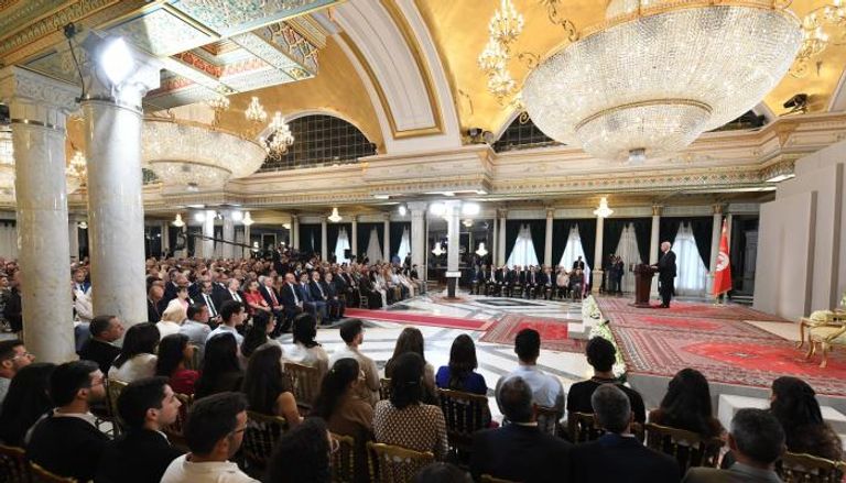 هدم إرث الإخوان في تونس.. سعيّد يضع قواعد الفرز بين الولاء للدولة والانتماء للتنظيم