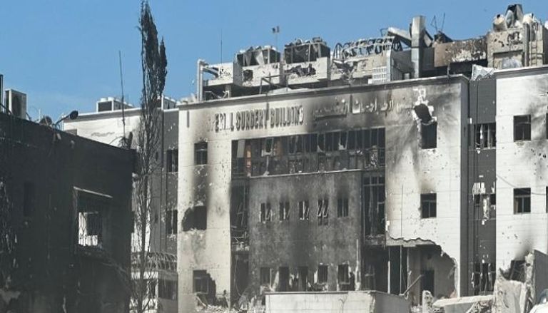 الموت يطرق أبواب المستشفيات.. حصار الشفاء والحلو يخنق غزة