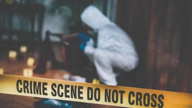 جريمة هزّت المجتمع.. العثور على طفلين مقتولين مخفيين داخل حقيبتين