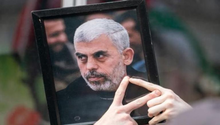 جيش الاحتلال ينشر رسوماً وأرقاماً يدّعي أنها من أوراق السنوار