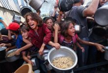حرب غزة تدخل يومها الـ700.. مأساة لا تنتهي