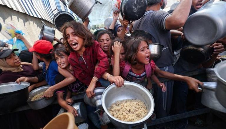 حرب غزة تدخل يومها الـ700.. مأساة لا تنتهي