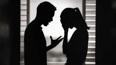 غيرة قاتلة.. زوج يهاجم زوجته بعد حصولها على خصم من الجزار!