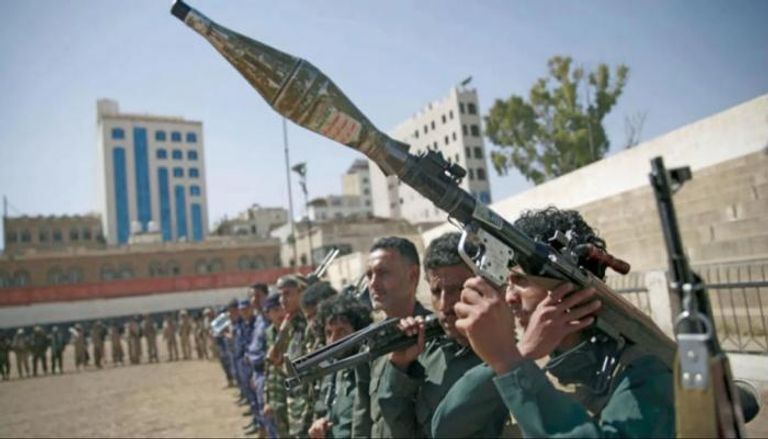 منظمة حقوقية تكشف حصيلة انتهاكات الحوثي ضد مشايخ اليمن لعامٍ كامل