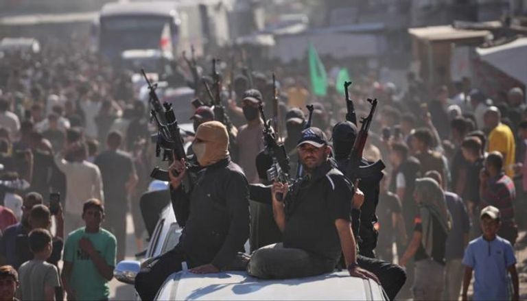 هدنة هشة في غزة.. الميدان بيد «حماس» والمجتمع الدولي يطالب بالنزع الكامل للسلاح