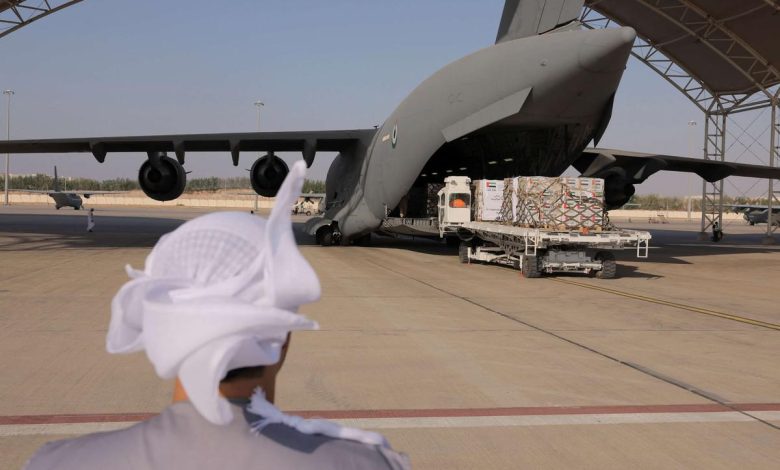 الإمارات تضخ مليار دولار لإنهاء معاناة الكهرباء في اليمن