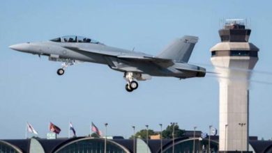 التحقيقات تكشف مفاجأة.. وقود ملوث تسبب في كوارث طيران داخل البحرية الأمريكية