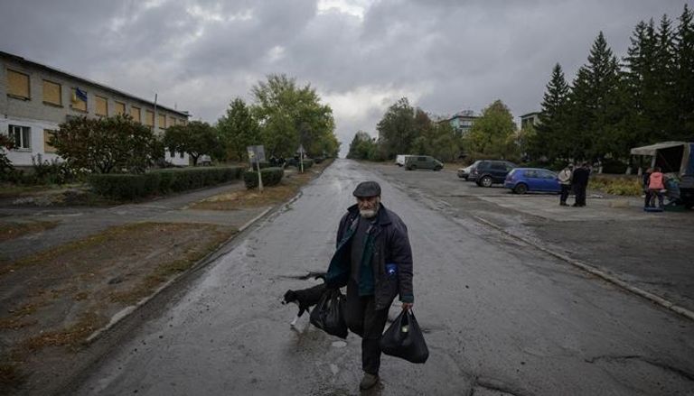 الجيش الروسي يقترب من معقل القوات الأوكرانية في شرق أوكرانيا