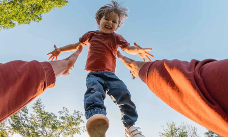 العلاقات في البلوغ.. أسرار تكشفها دراسة حول الطفولة