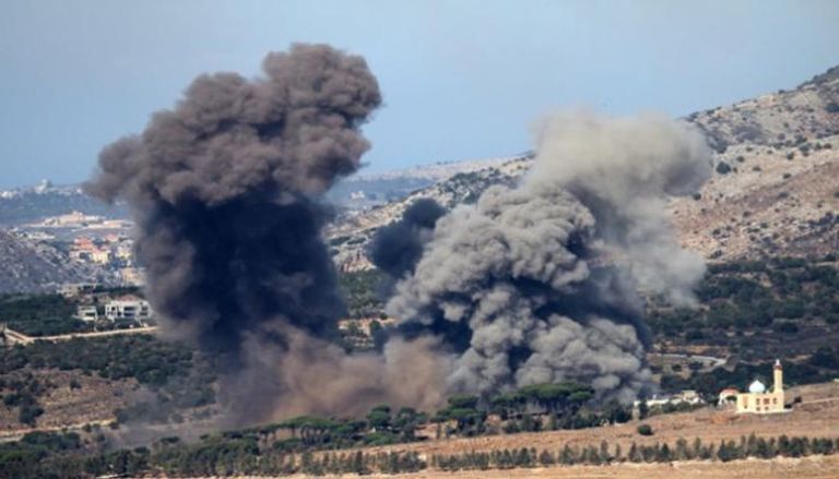إسرائيل تكثف هجماتها على الجنوب اللبناني وتعلن استهداف موقع لحزب الله