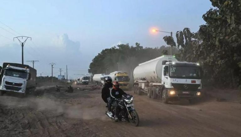 بين الحنين والرهبة.. أجانب مالي يواجهون شبح الإرهاب والعزلة