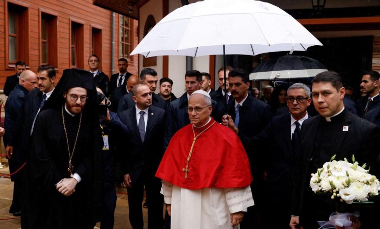 حزب الله يطرق باب الفاتيكان.. بحثٌ عن شرعية أم اختراق للمشهد المسيحي؟