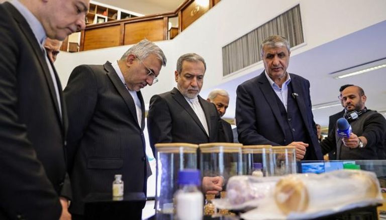 ضربة أم ورقة ضغط؟ إيران تغيّر قواعد التفتيش بعد استهداف مواقع حساسة