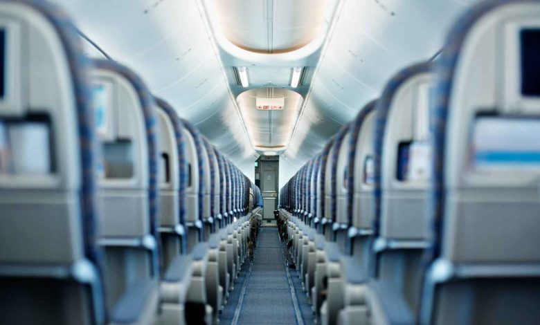 وفاة على ارتفاع 30 ألف قدم.. ما الإجراءات التي يتبعها الطاقم؟