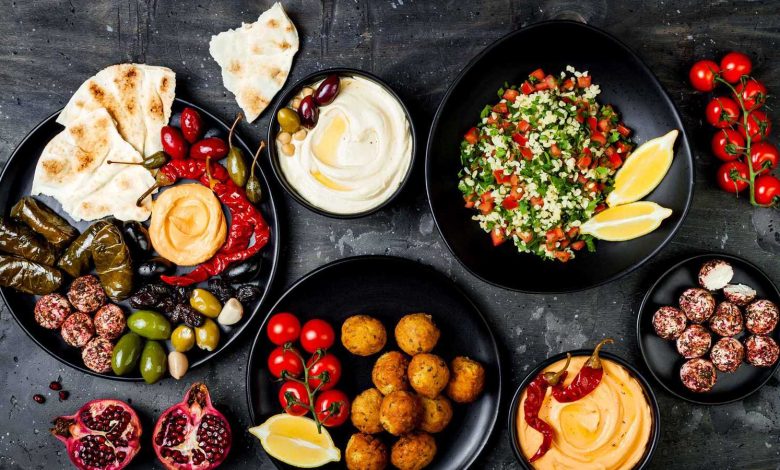 العشاء المبكر.. 5 فوائد صحية مثبتة تحسن النوم والهضم والطاقة