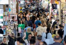 أزمة العملة في إيران.. انهيار الريال يهدد الاستقرار الاجتماعي