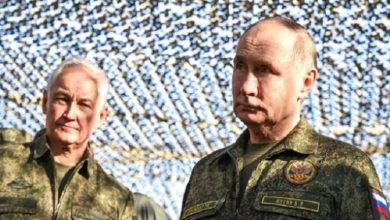 بوتين يظهر بالزي العسكري على الجبهة.. رسالة قوية قبل قمة ترامب وزيلينسكي