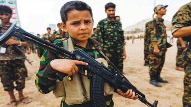 تجنيد الأطفال: كيف تستغل الجماعات المتطرفة الصدمات النفسية؟
