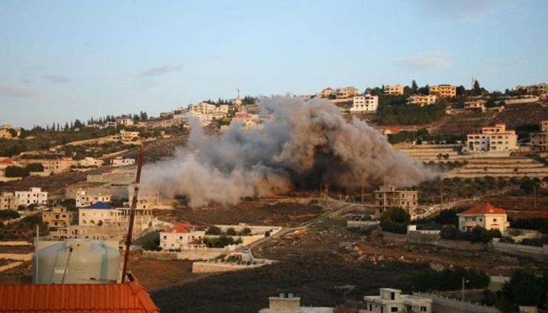 للمرة الثانية خلال أيام.. معسكر تدريب لحزب الله تحت القصف الإسرائيلي