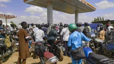 مالي 2025.. القاعدة تشدد الخناق على أرض الذهب