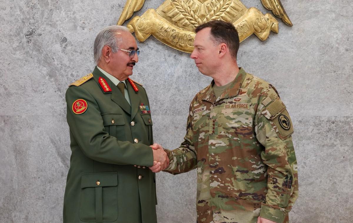 من خلال المناورات.. أمريكا تعيد إطلاق مشروع توحيد المؤسسة العسكرية الليبية