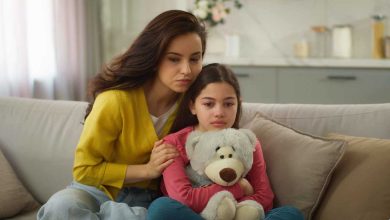 هل تدمر لطفلك صحته النفسية؟ تعاطفك المفرط قد يكون السبب!