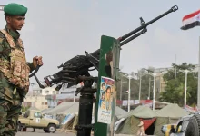 التدخل السعودي في الجنوب اليمني: غارات الطيران ودعم الإخوان يفتحان نزيفًا مفتوحًا