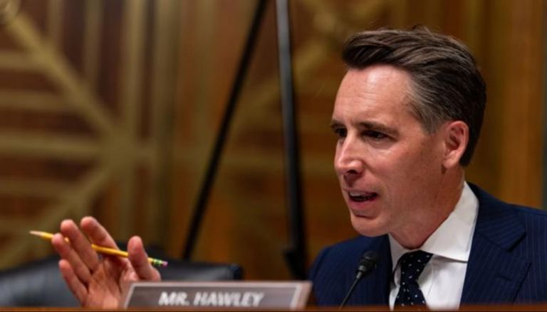 بين ترامب و2028.. هاولي يعلن موقفًا منفصلا ويشعل الجدل