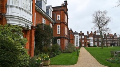 تجنيد خلف المدرجات.. كيف تغلغل الإخوان في الجامعات البريطانية؟