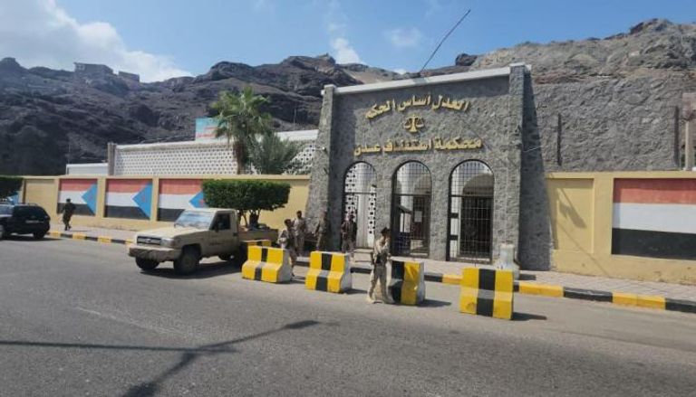 حظر التجوال في عدن.. دلالات القرار وتداعياته الأمنية