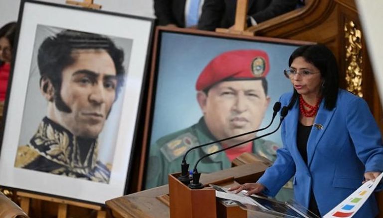 مرحلة ما بعد مادورو.. قرارات صعبة أمام زعيمة فنزويلا الجديدة