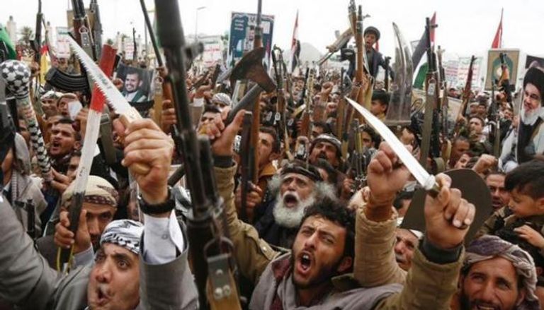 واشنطن توسّع دائرة العقوبات على الحوثيين: استهداف أفراد وكيانات وسفن