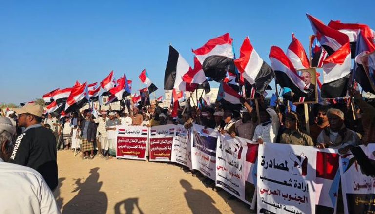 اتساع مظاهرات الدعم لـالانتقالي.. ما دلالات تحرك المهرة؟