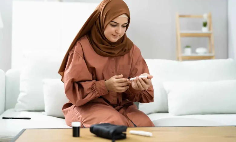 بين الفوائد والمخاطر.. كيف يصوم مريض السكري بأمان؟