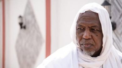 محمود ديكو.. رجل الدين الذي يتحول إلى ورقة توازن في المشهد المالي