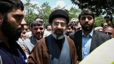 إسرائيل تراقب بحذر: مجتبي خامنئي مرشد إيران الجديد