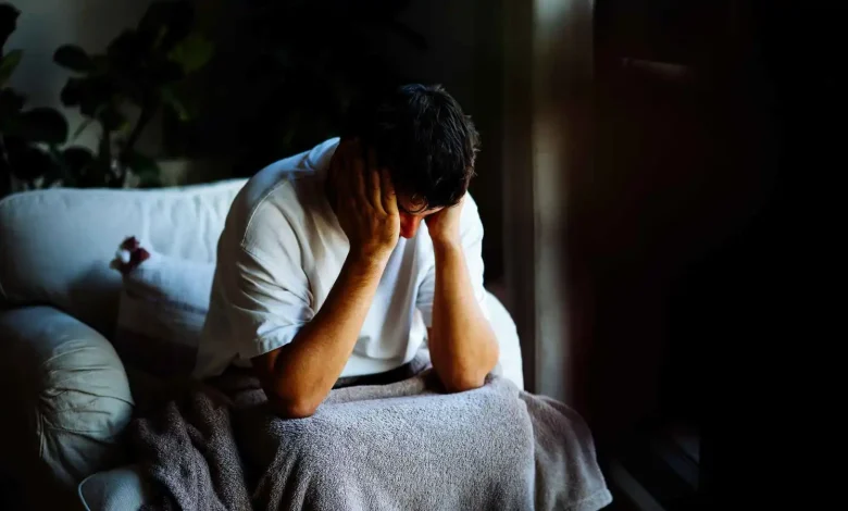 دراسة جديدة تكشف الرابط بين الألم المزمن واضطرابات المزاج