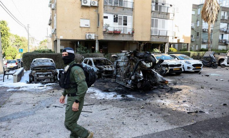 ضربات إيرانية على إسرائيل وسط رفض أمريكي لوقف الحرب