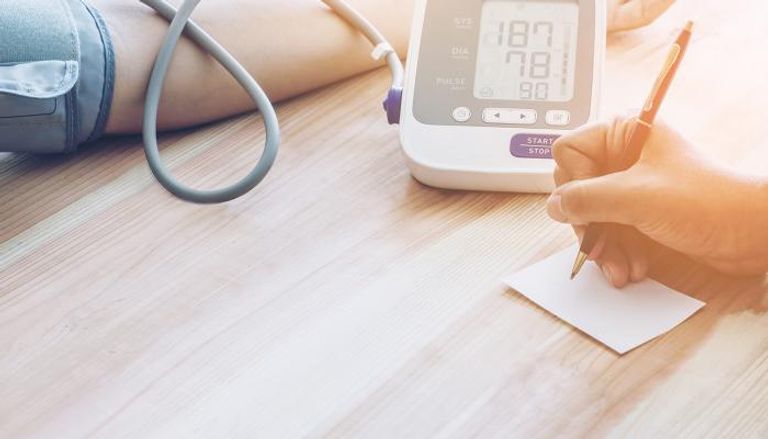 ضغط الدم في رمضان.. ماذا يحدث خلال الأسبوع الأخير؟