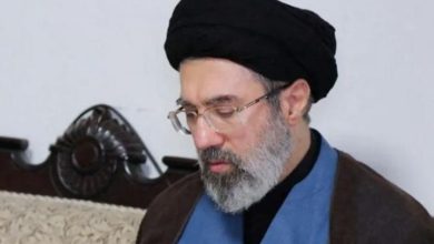 الغياب الغامض للمرشد الإيراني الجديد يثير تساؤلات حول وضعه السياسي والصحي