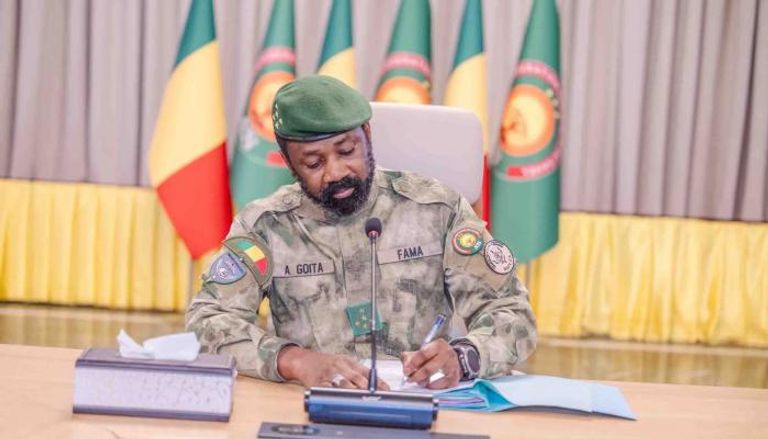 تصعيد عسكري في مالي ضد الجماعات المتطرفة وسط تحذيرات من اتساع رقعة عدم الاستقرار