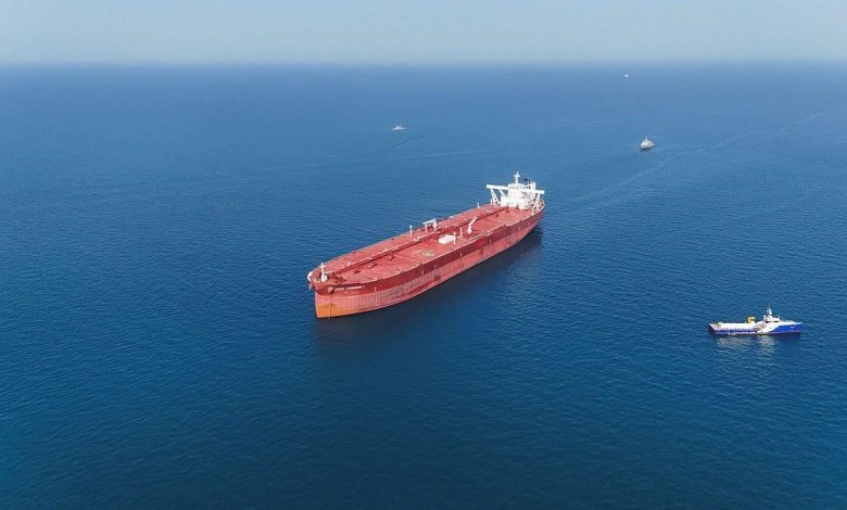 تضارب روايات بين طهران وواشنطن حول مصير سفينة شحن