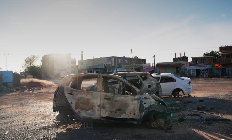 تقارير ميدانية تتهم الجيش السوداني بتنفيذ هجوم مسيّر على تجمع مدني في كتم