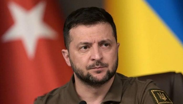 زيلينسكي يطرح مبادرة لتعزيز أمن الممرات البحرية