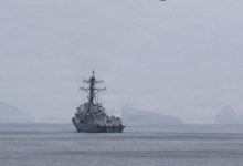 ضغوط متعددة المسارات.. أمريكا تتحرك في هرمز بحراً وجواً